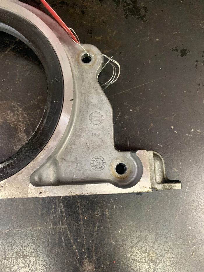 11-18 DODGE RAM 1500 5.7L GAS ENGINE CRANKSHAFT REAR OIL SEAL RETAINER OEM