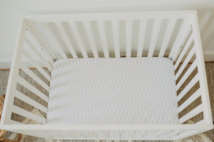 Nodnal Co Gray Zig Zag Mini Crib Fitted Sheet - Premium Baby Bedding & Essentials