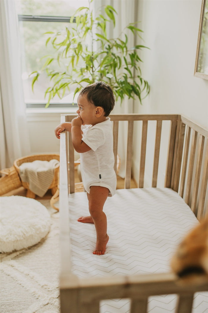 Nodnal Co Gray Zigzag Fitted Crib Sheet - Premium Baby Bedding & Essentials