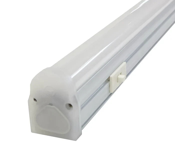 Luminiz T5101033CTWH Undercabinet Light Fixture (3CCT) - 3 FT