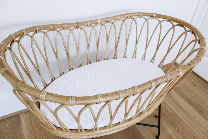 Nodnal Co Pink Zigzag Bassinet Sheet - Premium Baby Bedding & Essentials