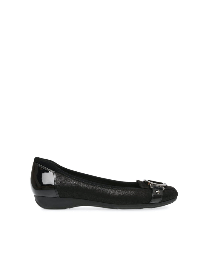 Anne Klein Umeko Flat-Wide