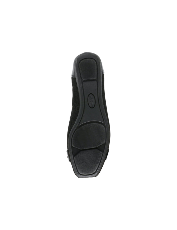Anne Klein Umeko Flat-Wide
