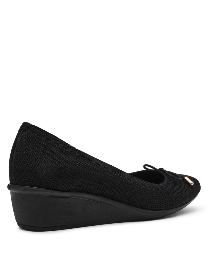 Anne Klein Wesson Wedge