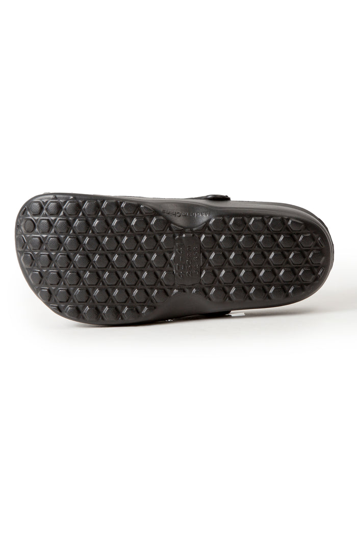 WOMEN'S SOLID COLOR CLOGS - 6 pr pack
